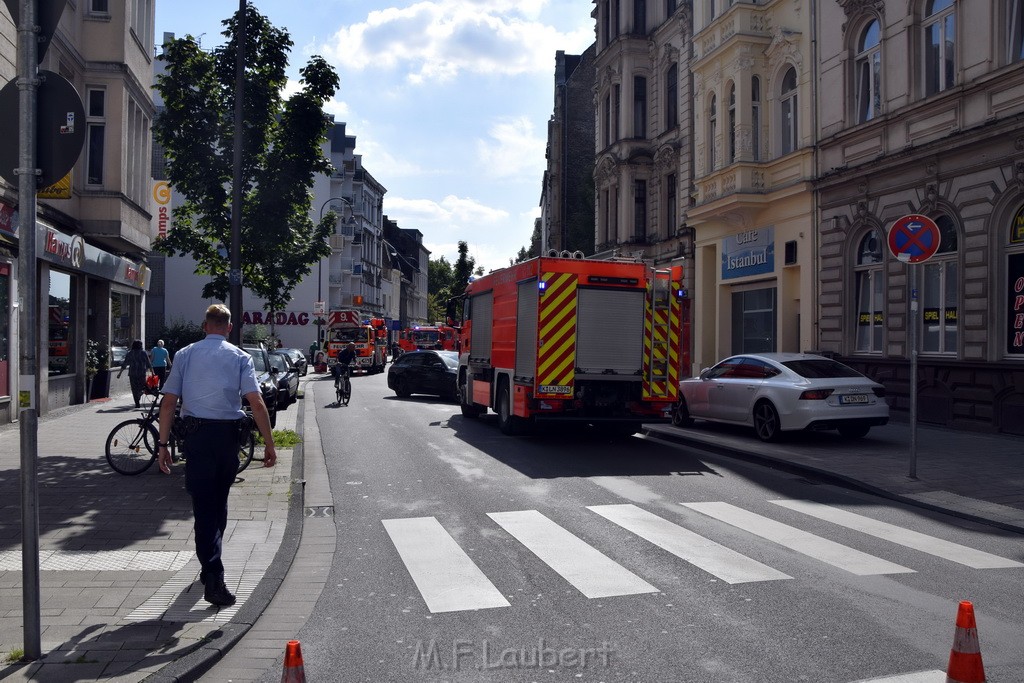 Feuer 1 Koeln Muelheim Berlinerstr P01.JPG - Miklos Laubert